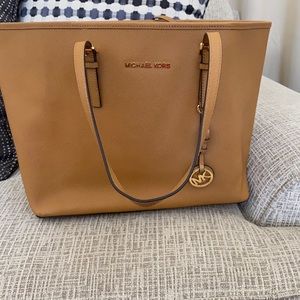 Mk jet set bag